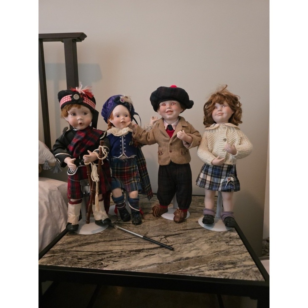 4 VTG Danbury Mint SCOTTISH PORCELAIN DOLLS Bonnie Dancer & Ian Bagpipes 17"